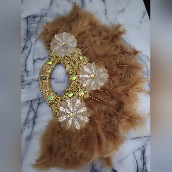 Gold Handmade Feathers Fan for Wedding African eventaille Mariage Bride - Picture 1 of 5